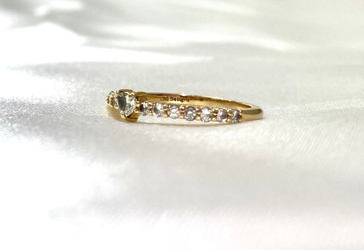 Dainty Diamond Sweetheart Ring